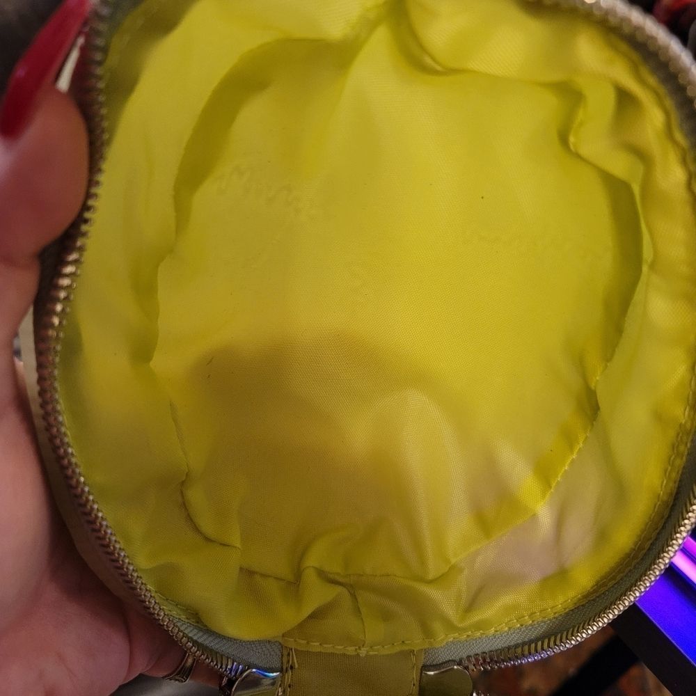 Skull Purse that Glows In The Dark!! Looks like Grave Digger! LAST ONE! - Picture 7 of 7